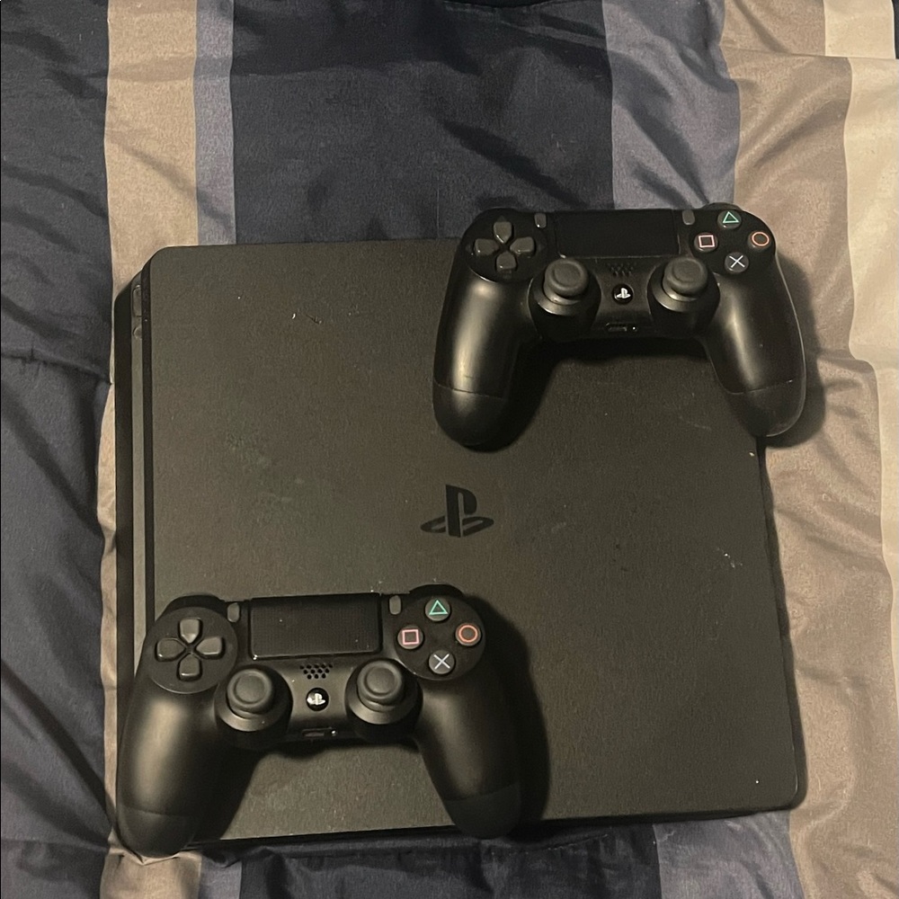 PlayStation 4 comes with cords and controllers